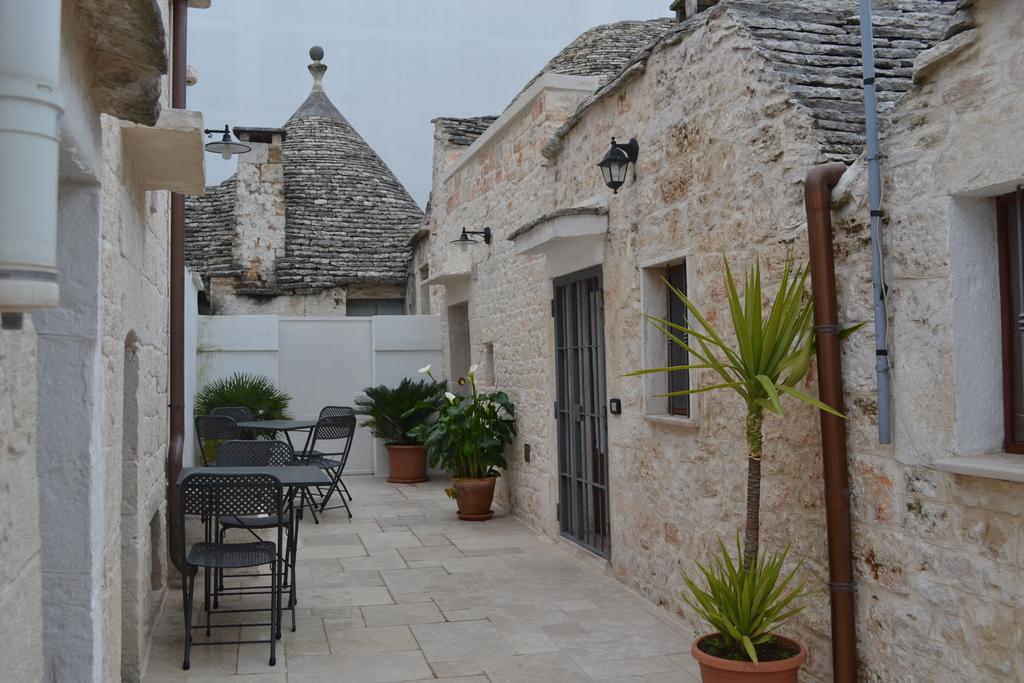 Trullo De Amicis n°5 Hotel Alberobello Kamer foto